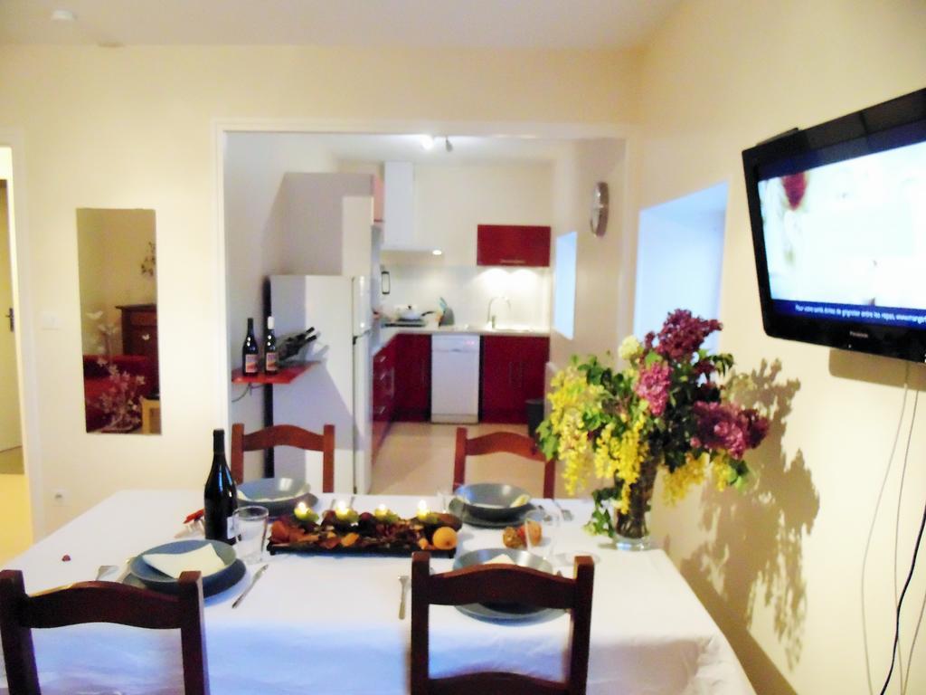 Apartment Les De La Fontaine Jullie